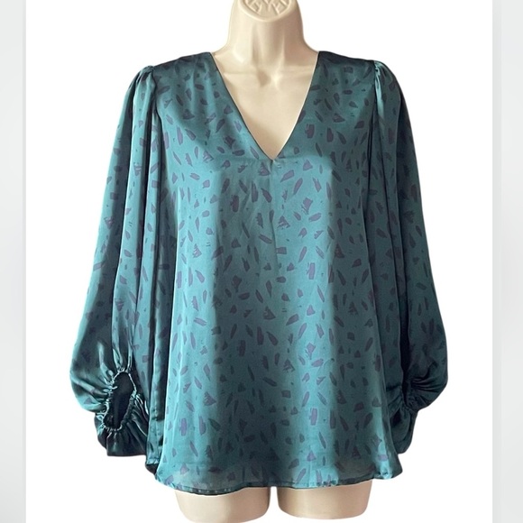 adrianne Tops - Adrienne Satin V-neck Bubble Sleeve Tunic Top Size S Jewel Green Lined Holiday